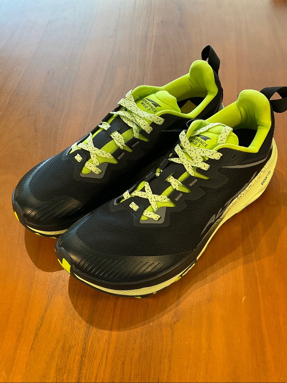 Wild 3 Altra Men's Athletic Shoes in Black and Neon Yellow-Green sample
